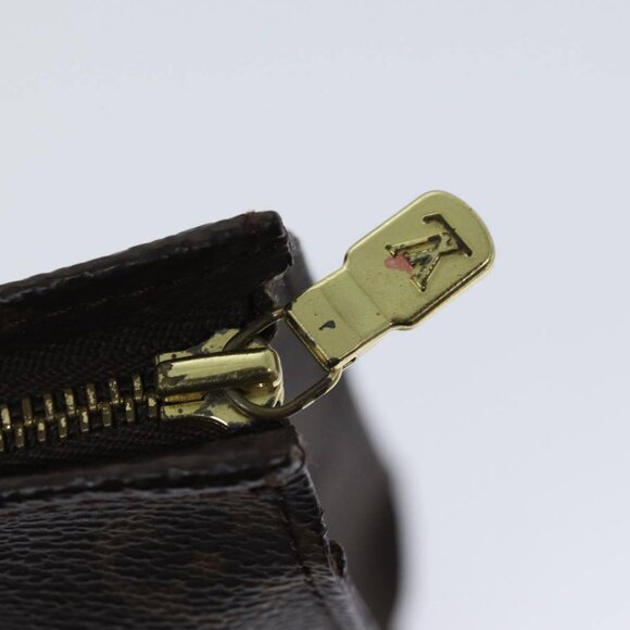 LOUIS VUITTON Monogram Poche Toilette 26 Pouch M47542 LV Auth 72300 - Picture 9 of 13